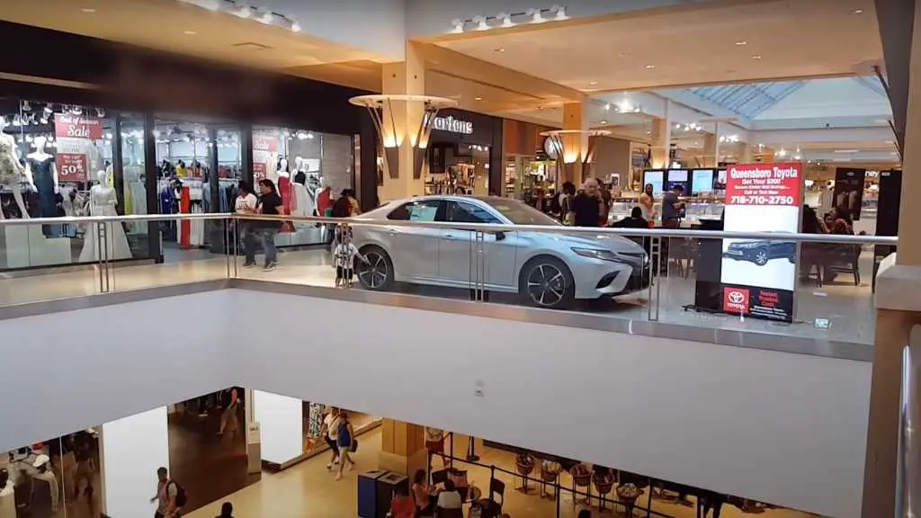 How do they Get Cars on the Second Floor of the Mall