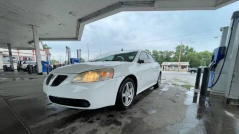 Are Pontiac G6 Good on GAS? – Pros and Cons Explained